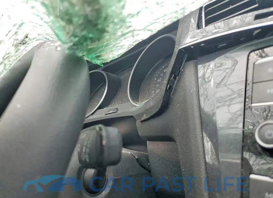 3VV1B7AX0LM109077# 9