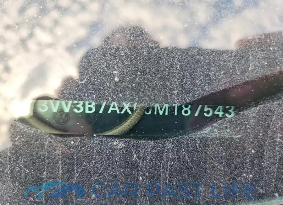 3VV3B7AX0JM187543# 12