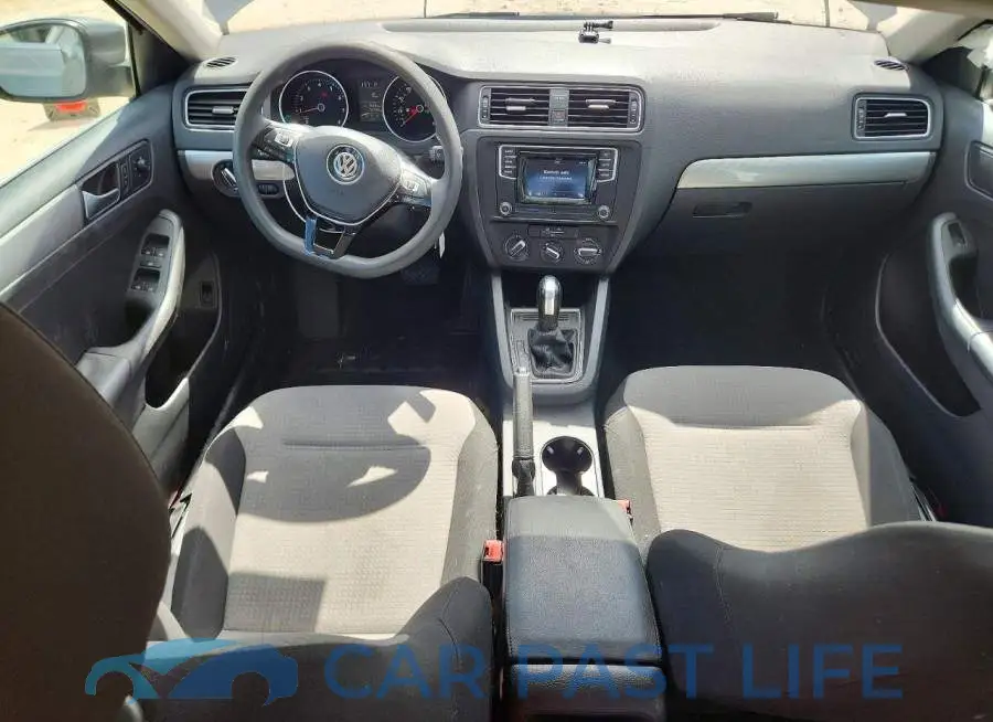 3VW2B7AJ0HM217718# 8