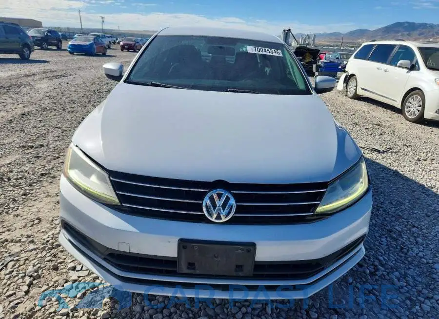 3VW2B7AJ9HM405153# 5