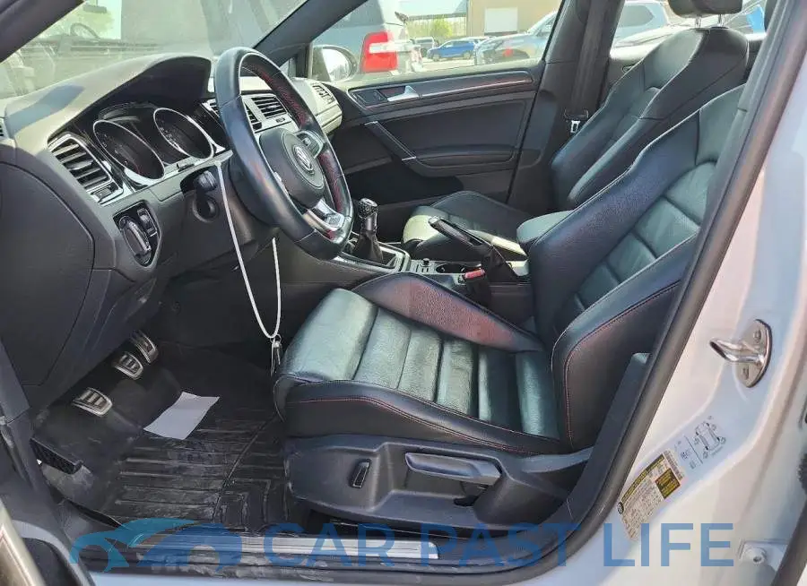 3VW5T7AU1MM007109# 7