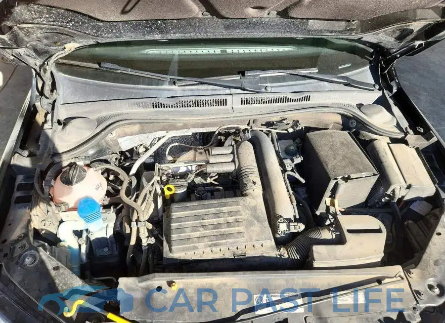 3VWDB7AJXHM240268# 11