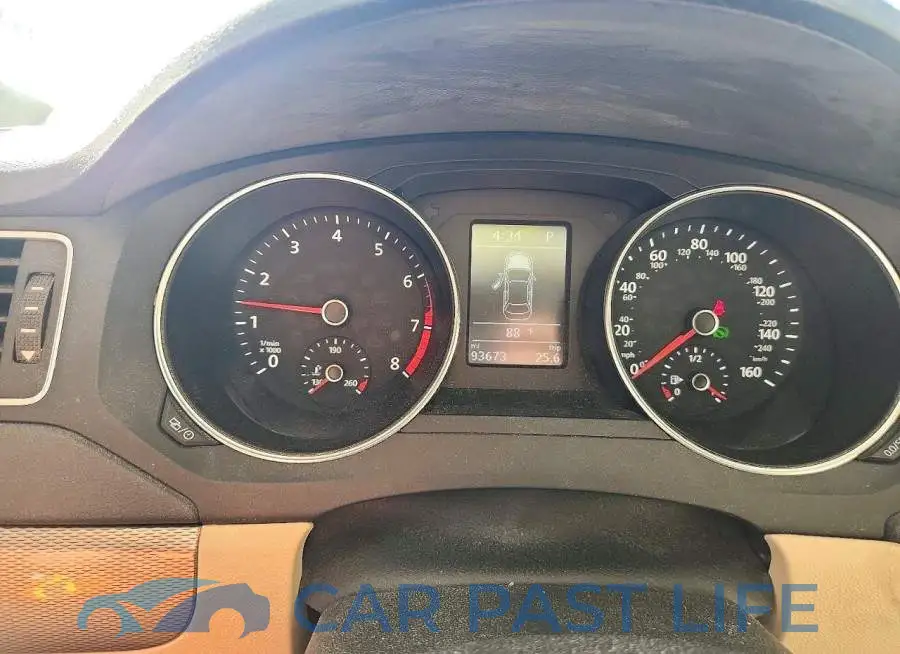 3VWDB7AJXHM240268# 9