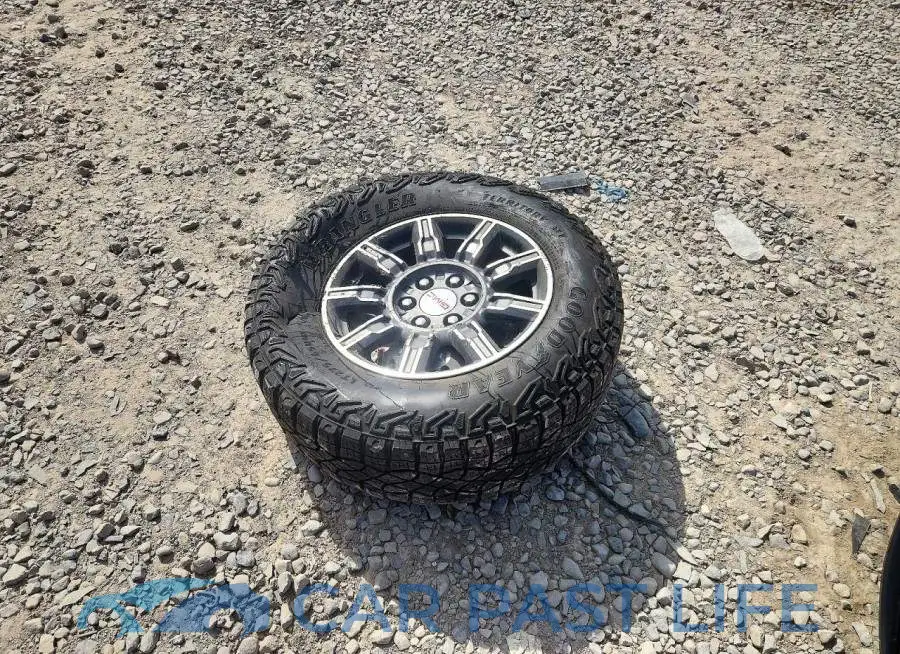 3GTUUEE89RG204869# 12
