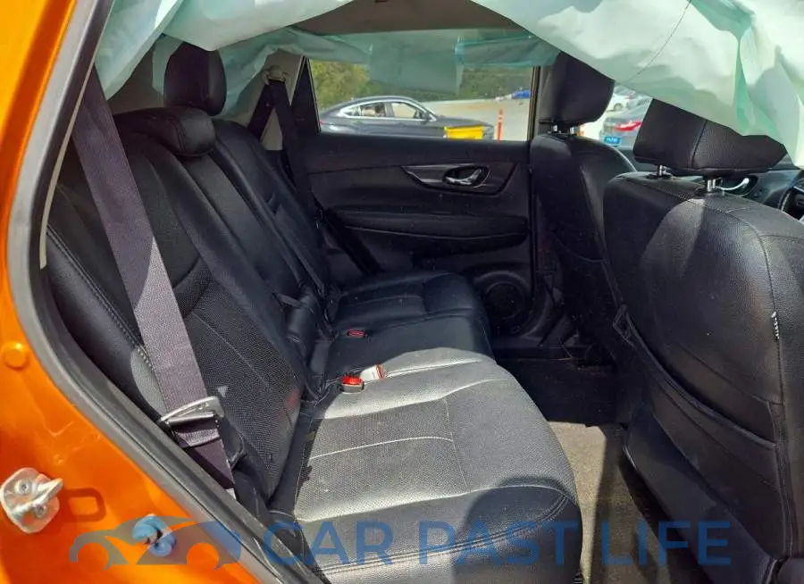 JN8AT2MT2HW147879# 11