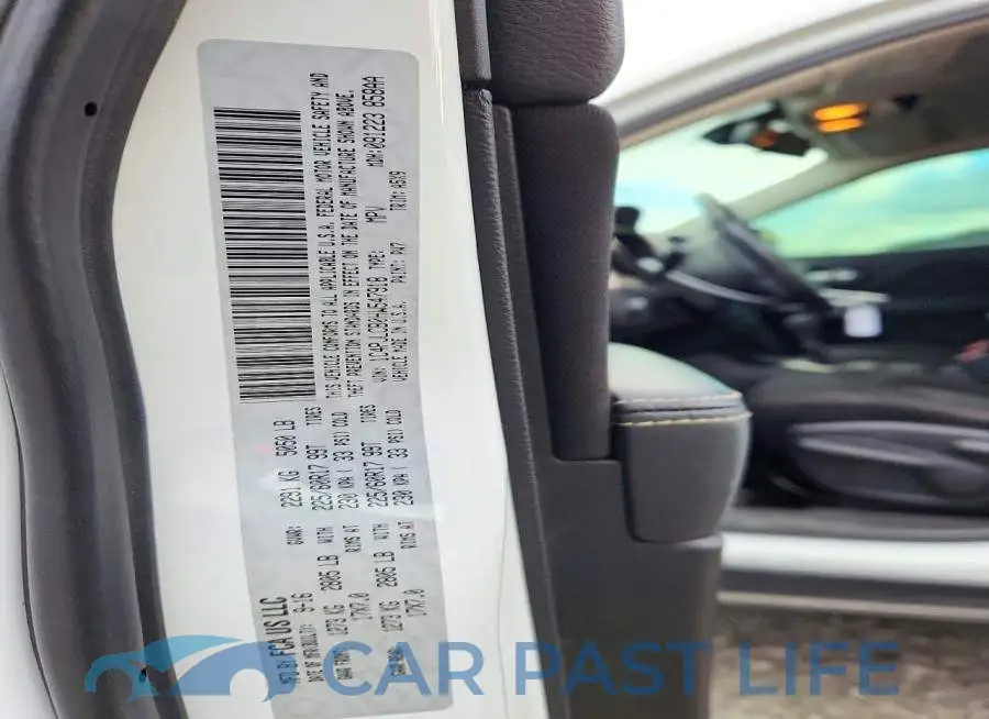 1C4PJLCB0HW547918# 13