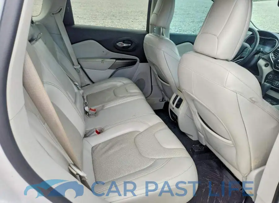 1C4PJLMX3MD217979# 11