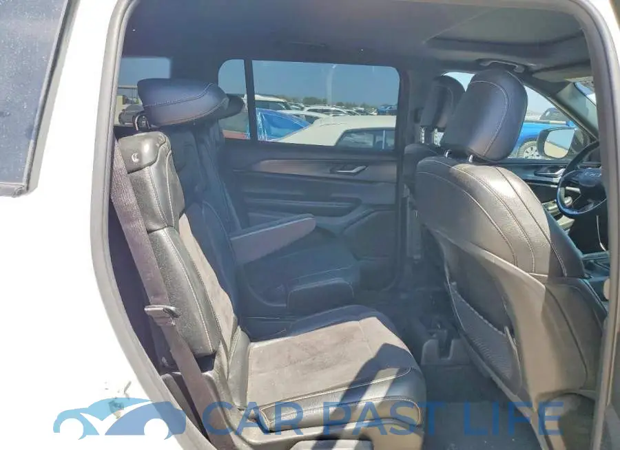 1C4RJJAG2P8891278# 11