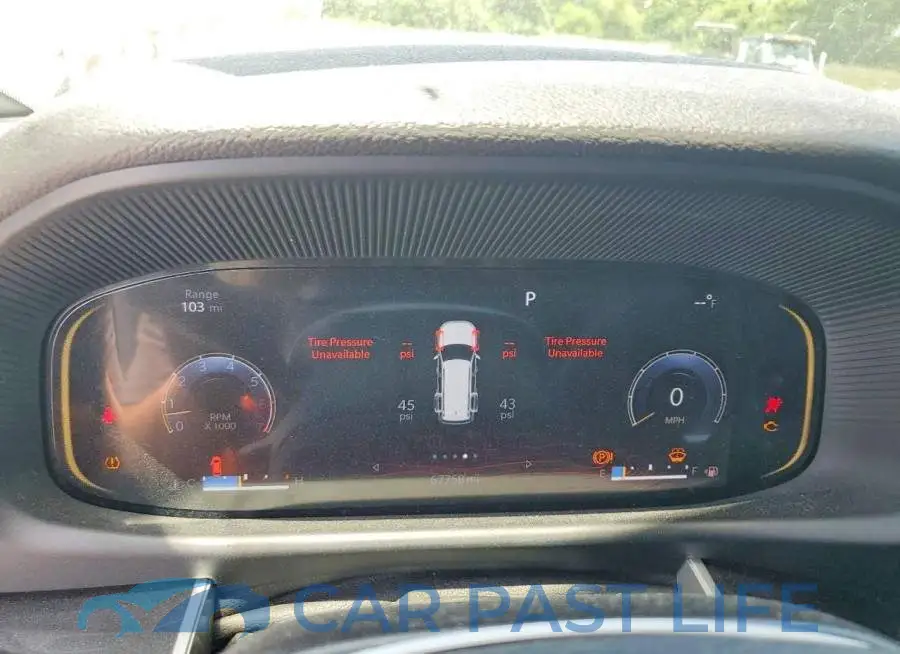 1C4SJUAT3NS193939# 9