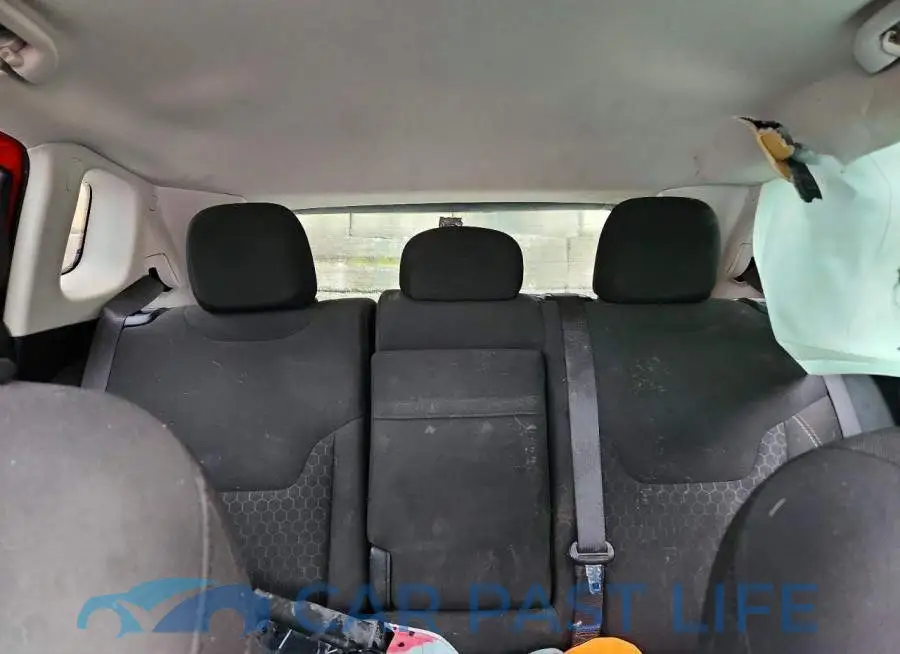 3C4NJDAB2KT672805# 10