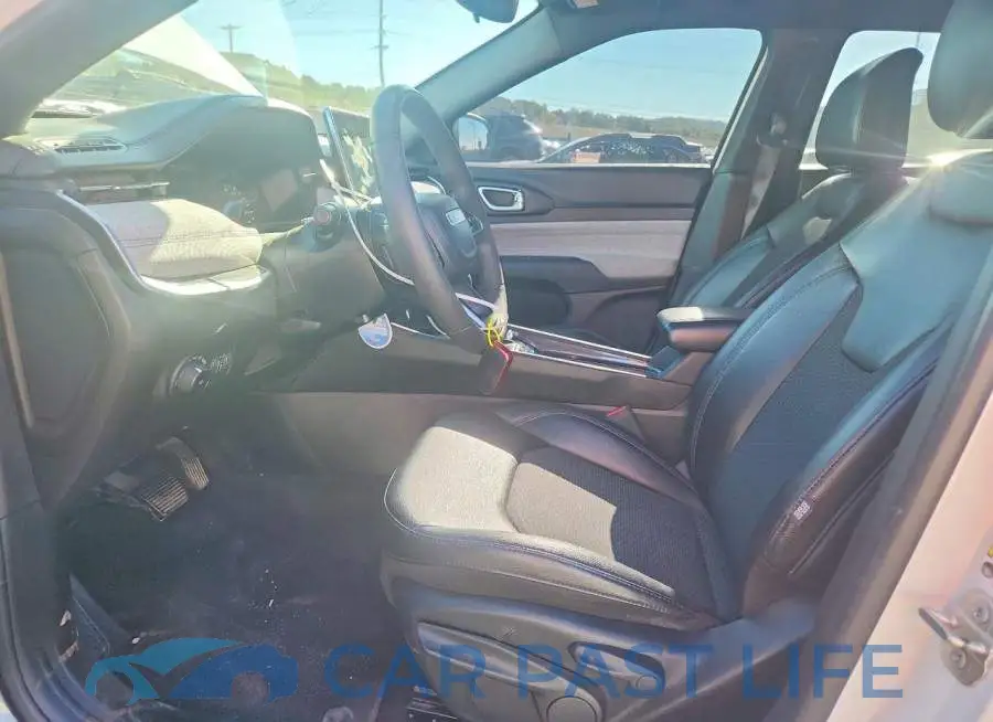 3C4NJDBN2PT561610# 7
