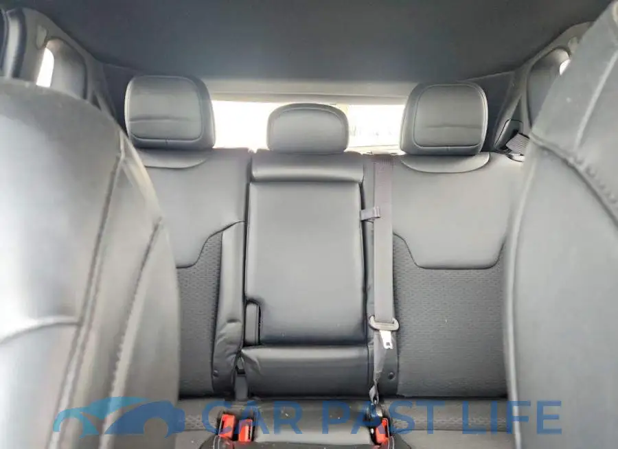 3C4NJDBN5PT509582# 10