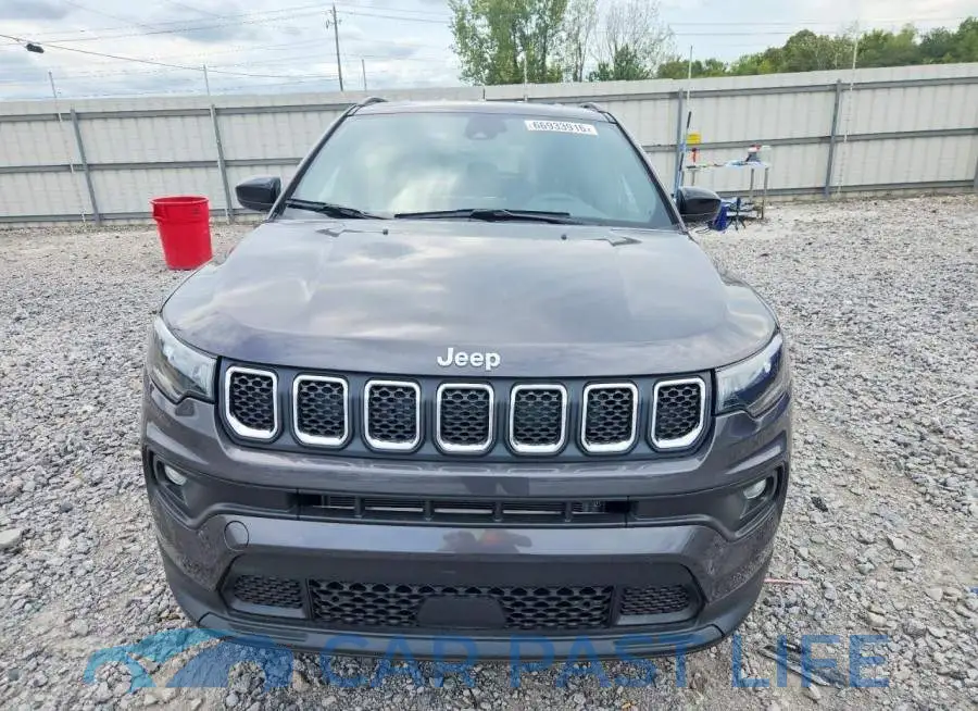 3C4NJDBN5PT509582# 5