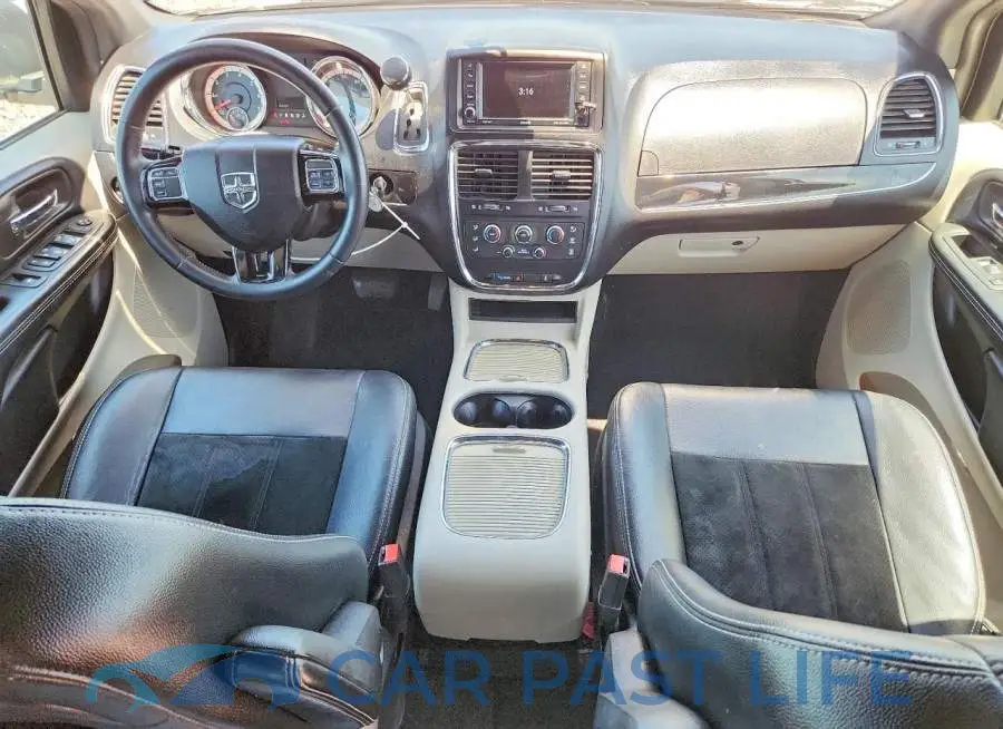 2C4RDGCG1JR210241# 8
