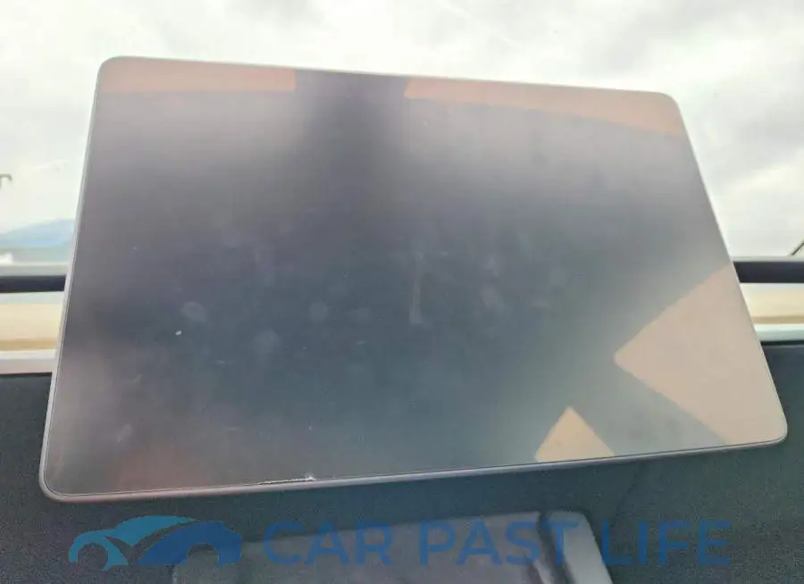 5YJ3E1EA6PF431508# 9