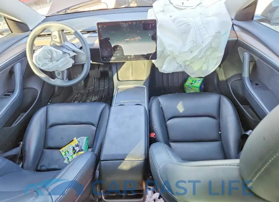 5YJ3E1EAXPF705440# 8