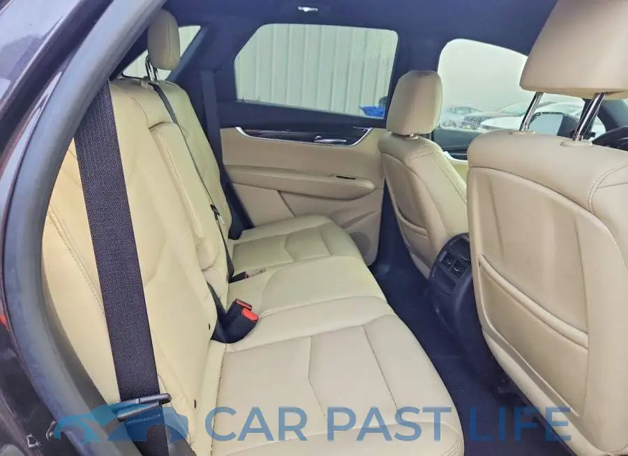 1GYKNARSXHZ261979# 11