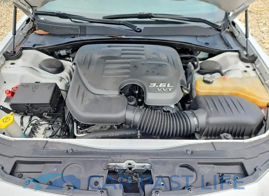 2C3CCABG7KH635028# 11