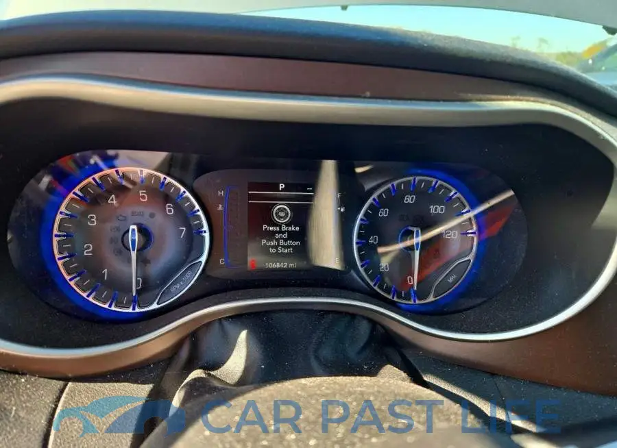 2C4RC1BG8JR212330# 9