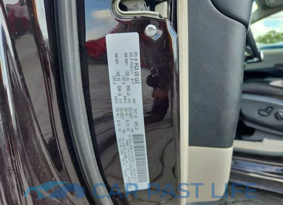 2C4RC1FG1JR100866# 13