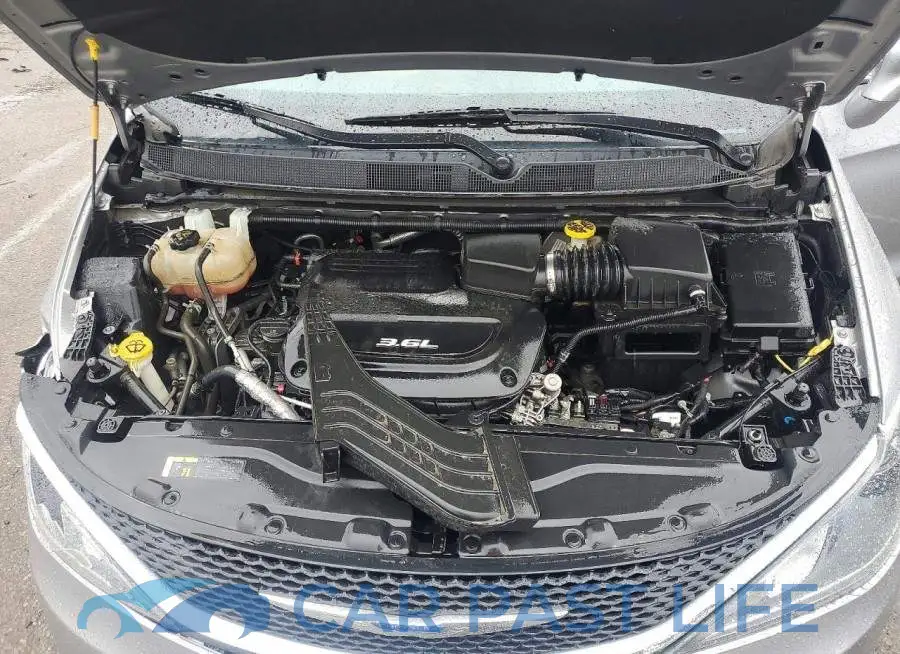 2C4RC1FG9JR294062# 12