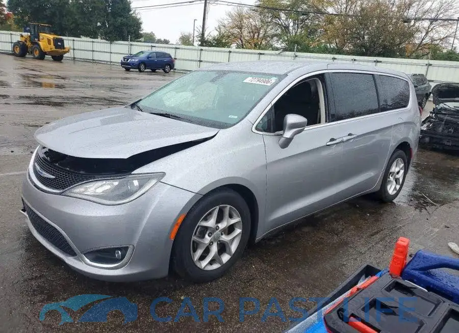2C4RC1FG9JR294062# 1