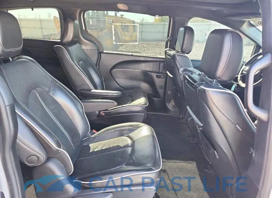 2C4RC1S77NR187412# 11