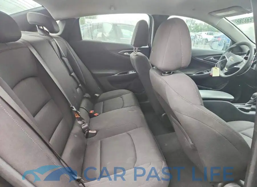 1G1ZB5ST8RF143772# 10