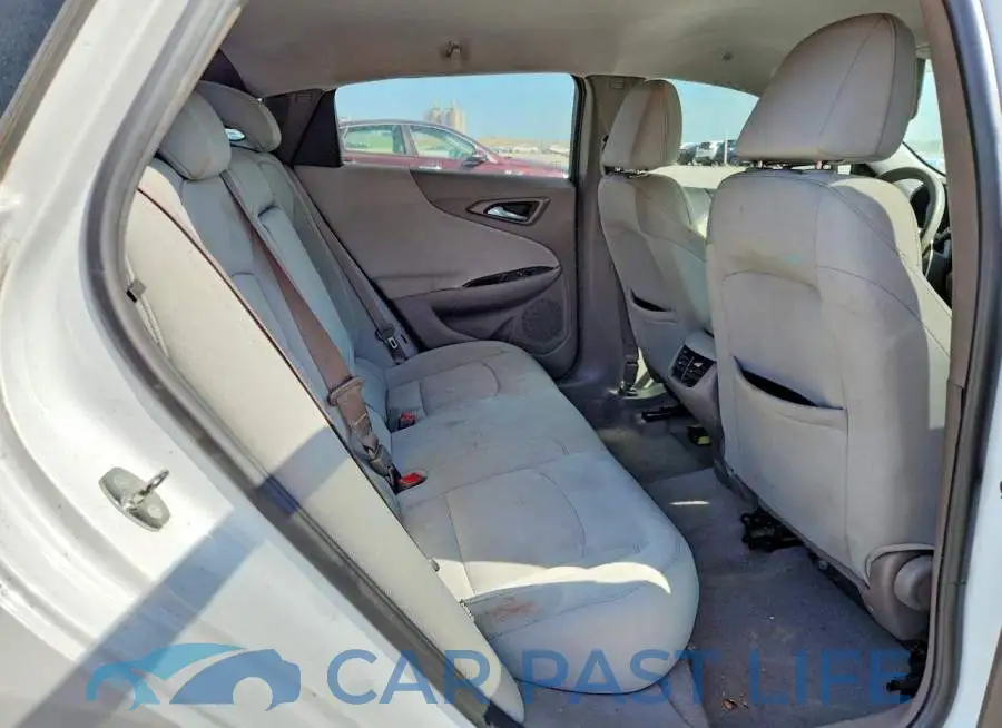 1G1ZD5ST0JF178255# 10