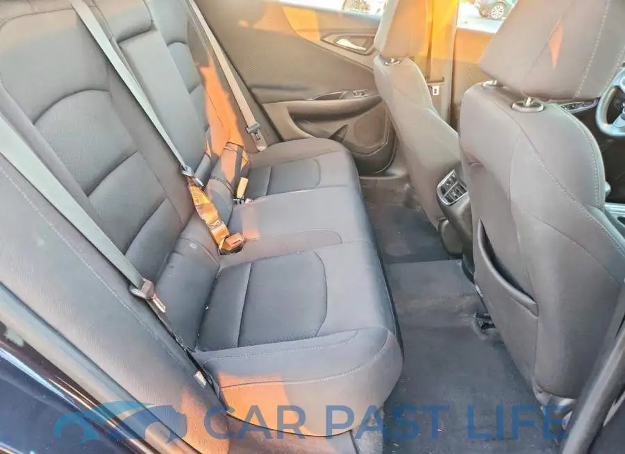1G1ZD5ST0PF242450# 10