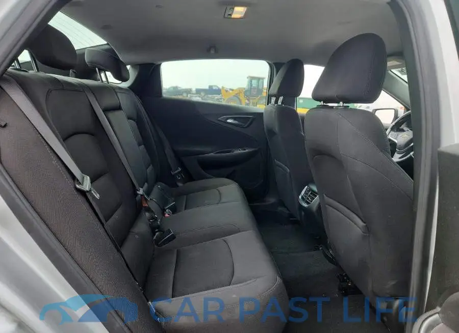 1G1ZD5ST1NF122721# 10