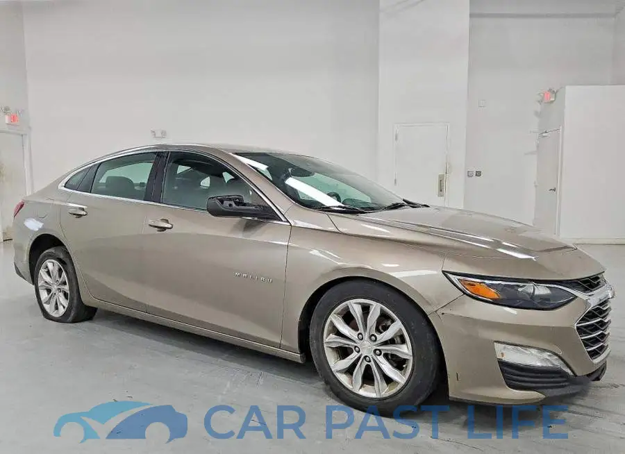 1G1ZD5ST1PF132359# 4