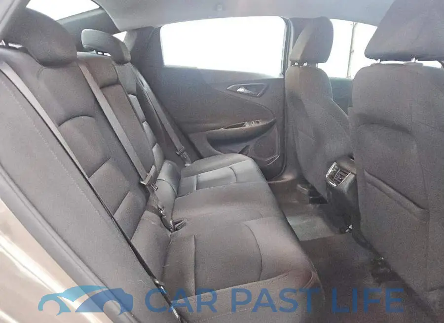 1G1ZD5ST1PF132359# 10