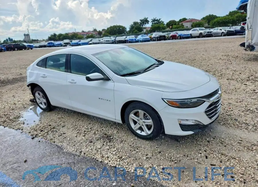 1G1ZD5ST4RF134495# 4
