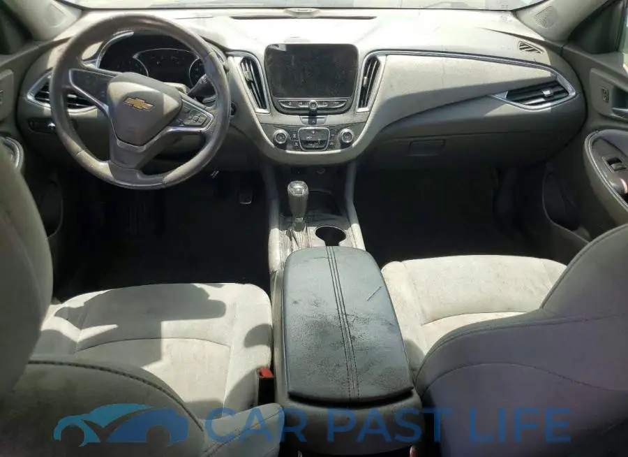 1G1ZD5ST5JF186822# 8