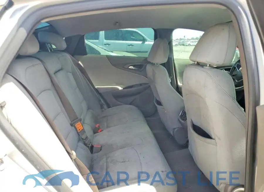 1G1ZD5ST5JF186822# 10