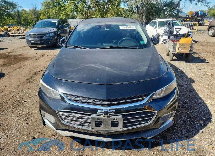 1G1ZD5ST8JF123617# 5