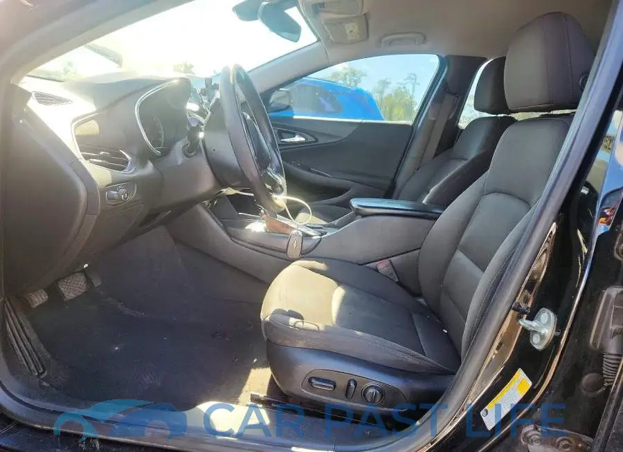 1G1ZD5ST8JF123617# 7