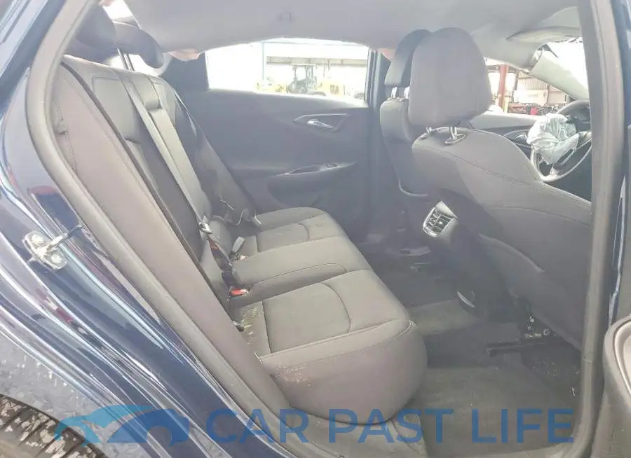 1G1ZD5ST8NF160723# 10