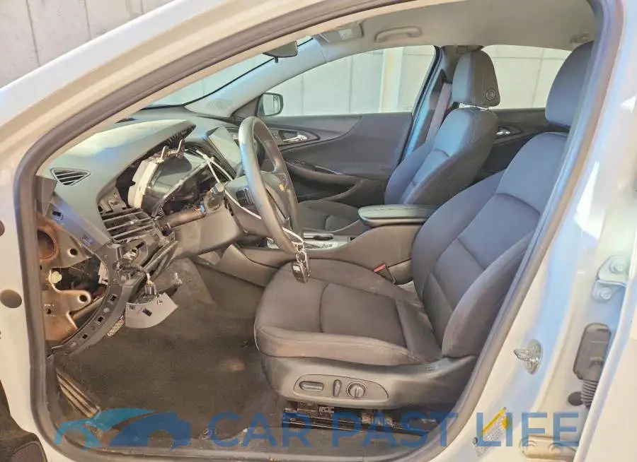 1G1ZD5ST9PF175380# 7