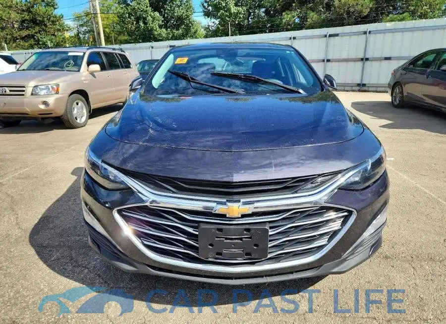 1G1ZD5ST9PF225632# 5