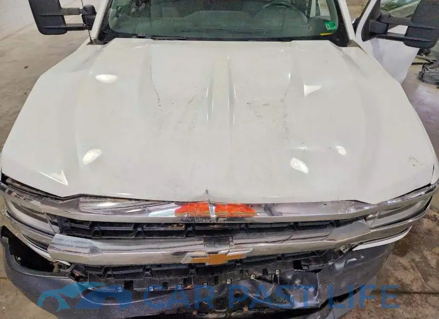 1GCRCNEC5JZ201355# 11