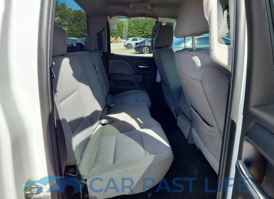 1GCVKPEH9JZ352675# 10