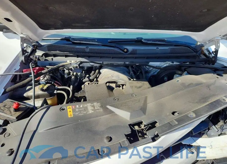1GCVKPEH9JZ352675# 11