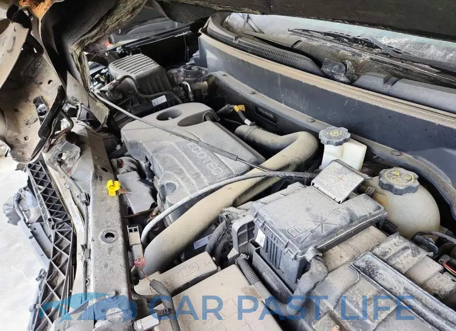 2GNAXUEV8K6180096# 12