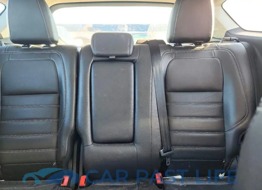 1FADP5DU2HL100088# 10