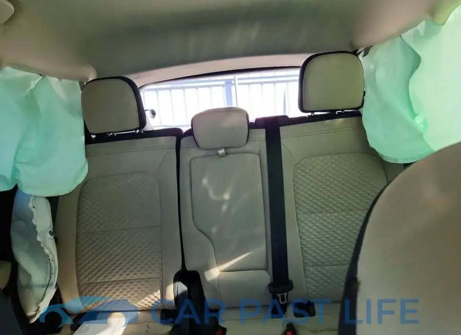 1FMCU9G63LUA90320# 10