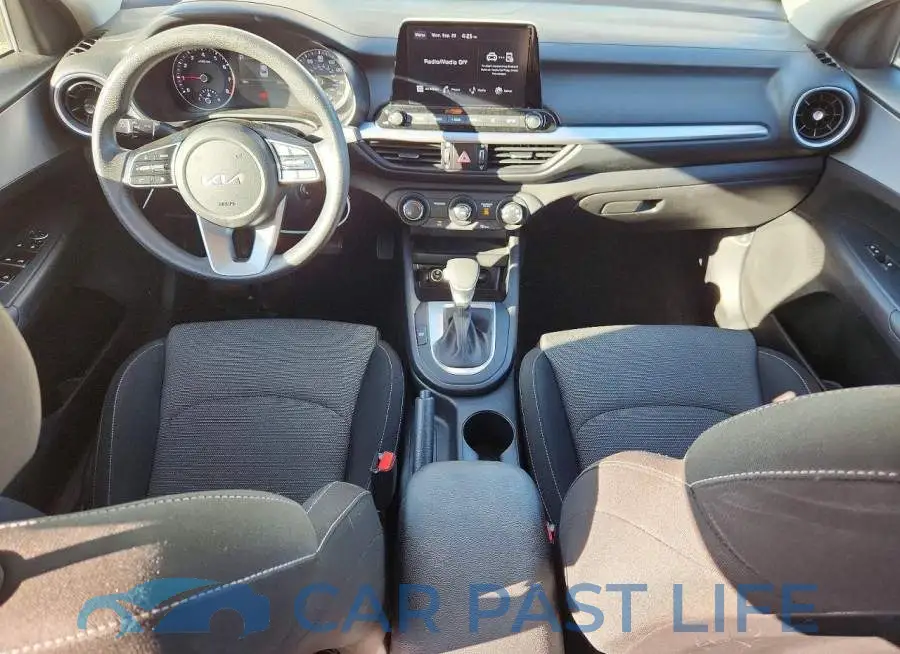 3KPF24AD3PE651198# 8