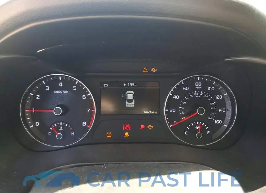 3KPF24AD8PE536175# 9