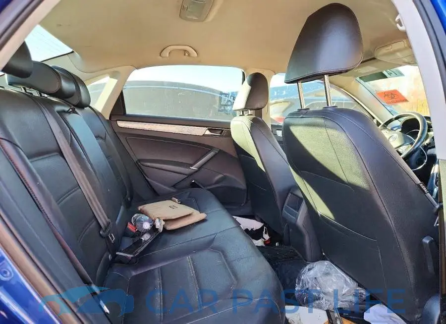 1VWDT7A32HC020199# 10